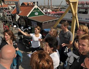 Zing, Lach en Bewonder